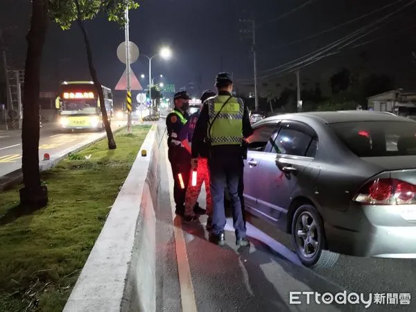 ▲屏東縣警方20日執行專案酒駕取締勤務             。（圖／記者陳崑福翻攝）