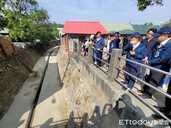 ▲▼美術館、內惟「泥黃色」淹水慘況有解！　高市府「補破口」重建。（圖／記者賴文萱翻攝）