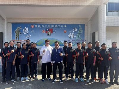 成晉回饋母校送暖　分享復健心得勉勵學弟