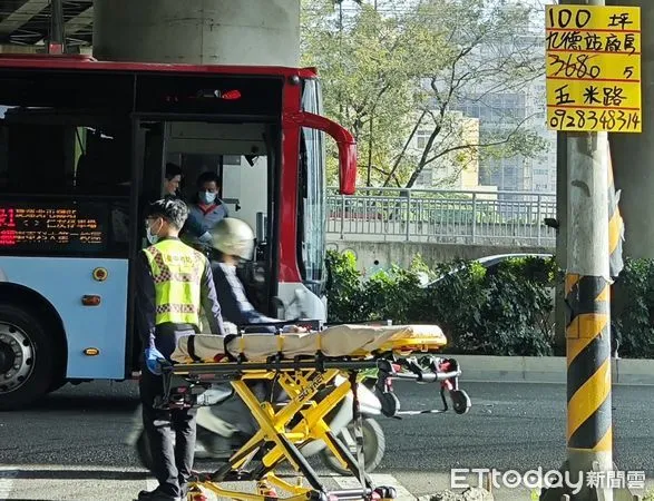 ▲▼快訊／台中中鹿客運碰撞轎車！公車乘客3傷...現場5人受傷送醫。（圖／民眾提供）