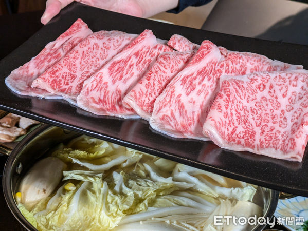 ▲精緻日式鍋物「SHABU ZEN」。（圖／記者黃士原攝）