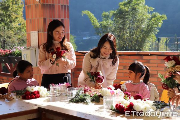 ▲2024愛飯團公益餐會活動於南投縣法治國小舉行。（圖／翻攝「法治國小-雲鄉法治 武遠弗界」臉書粉專）