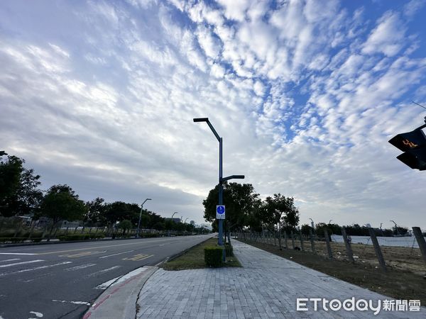 ▲▼ 水湳，接待中心,一條街,會館,預售屋            。（圖／記者陳筱惠攝）