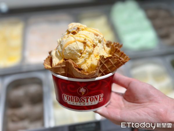 ▲▼COLD STONE推出「起司巴斯克」、「草莓優格乳酪」、「草莓優格QQ」、「草莓優格脆脆」。（圖／記者蕭筠攝）