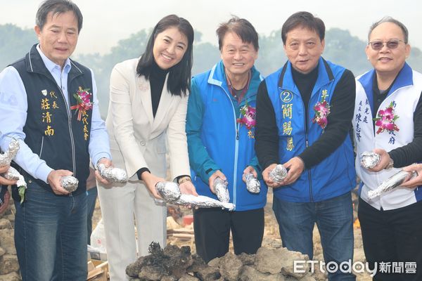 ▲「焢窯草屯~花旅南投」活動登場，南投縣長許淑華出席與千人同樂。（圖／南投縣政府提供）