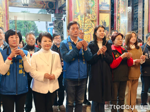 ▲台中市長盧秀燕為國民黨草屯鎮長候選人簡賜勝站台。（圖／簡賜勝競選團隊提供）