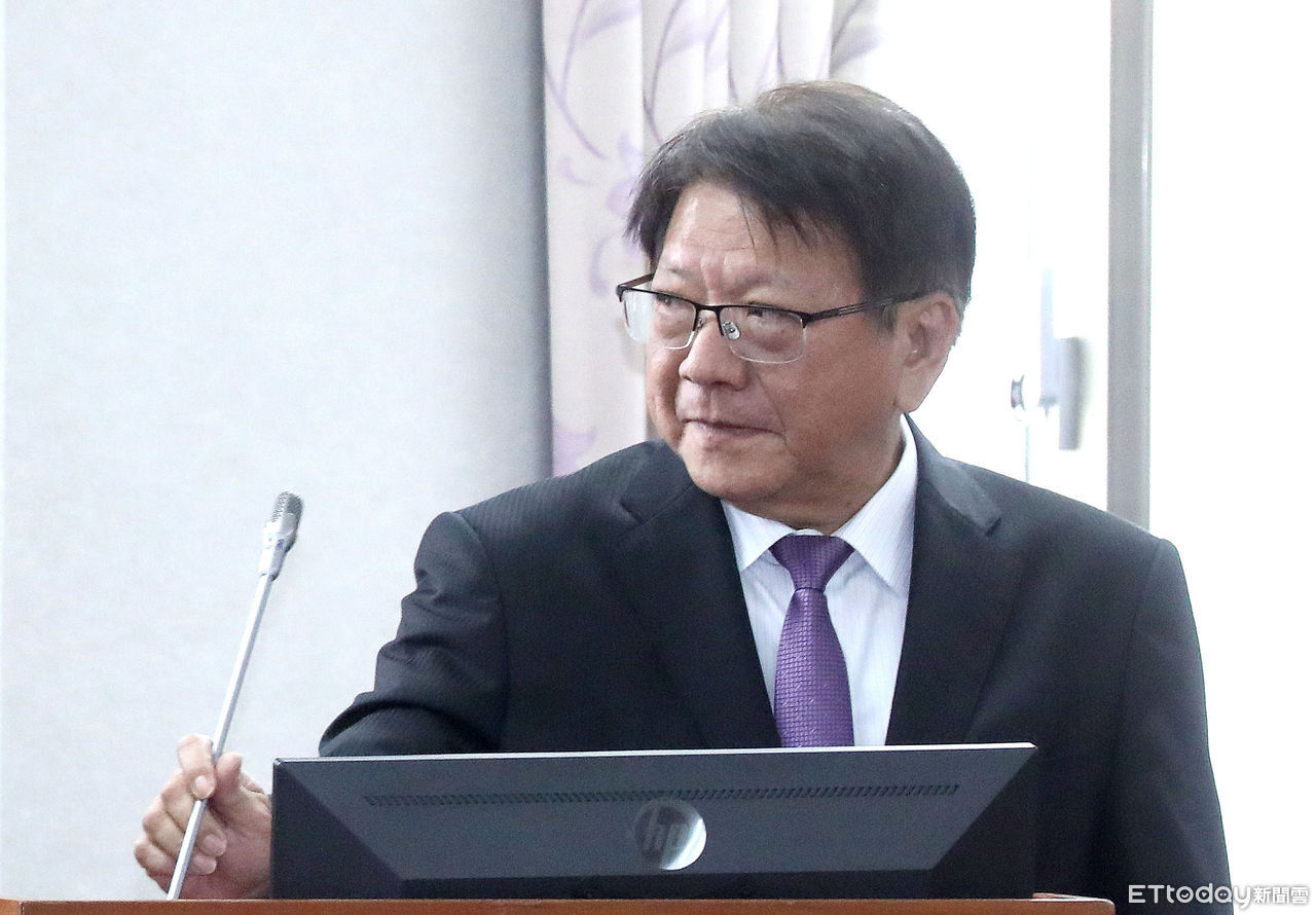 羅智強譴責潘孟安迴避監督 馬時代立場翻出「藍綠府秘都不列席」