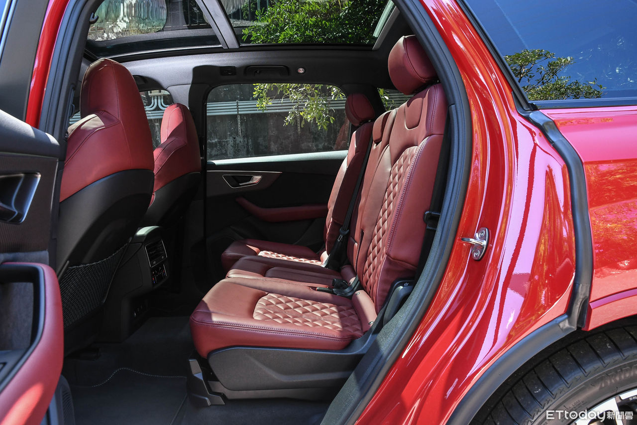 ▲與保時捷凱燕共享不少技術！Audi SQ7用配備、價格突顯獨特的高CP值。（圖／記者徐煜展攝）