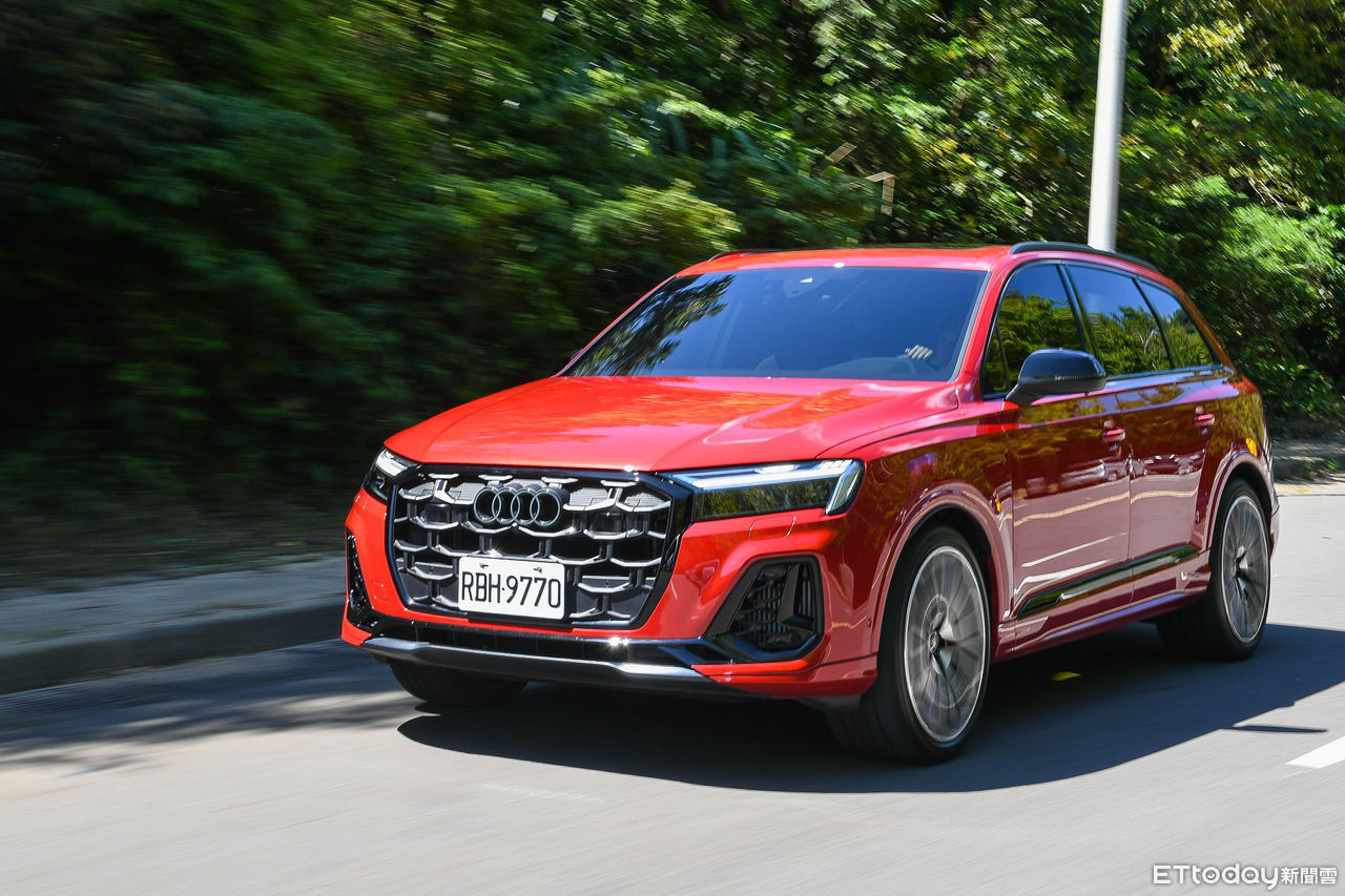 ▲與保時捷凱燕共享不少技術！Audi SQ7用配備、價格突顯獨特的高CP值。（圖／記者徐煜展攝）