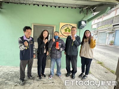 台南勞工局結合五大市級總工會　致贈弱勢職災勞工家庭慰問金