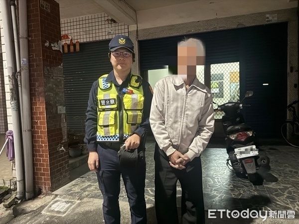 ▲內埔警分局內埔派出所警員林彥丞、郭嘉玲助賴男返家             。（圖／記者陳崑福翻攝）