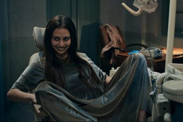 ▲《鬼診所》神祕女鬼撞臉天后蔡依林。（圖／車庫提供）