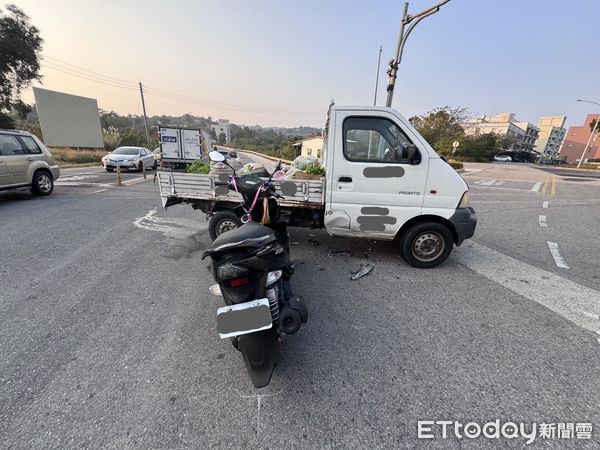 ▲▼金湖鎮環島南路4段發生車禍。（圖／記者林名揚翻攝）