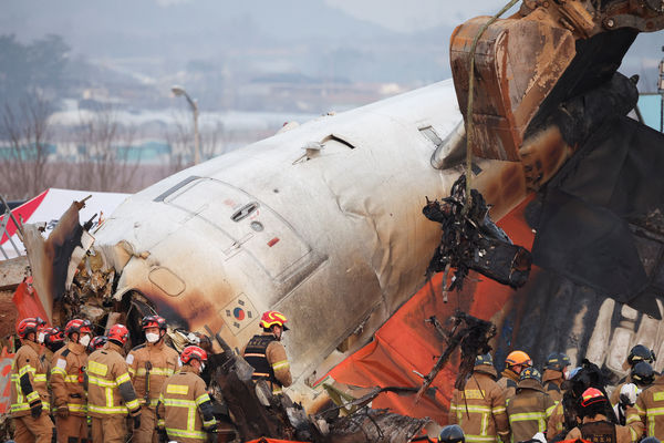 ▲▼濟州航空失事179死、2空服員獲救，為南韓境內最嚴重空難。（圖／路透）