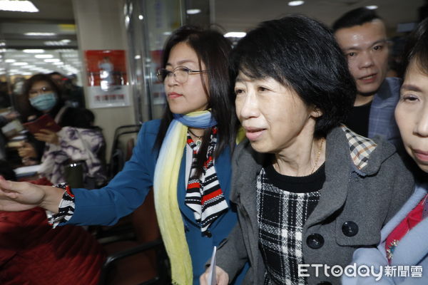 ▲▼陳佩琪北院辦交保。（圖／記者湯興漢攝）