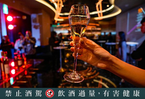 ▲▼Rolling Bar 滾 BAR，臺中勤美洲際酒店酒吧，質感摩登新地標。（圖／混血珊莎提供）