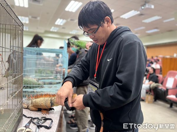 ▲▼高雄首波綠鬣蜥獵人完訓，獵龍大隊最年輕19歲。（圖／記者賴文萱翻攝）