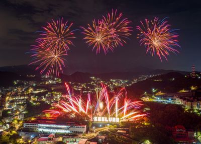 基隆跨年煙火秀+大船鳴笛3最佳觀賞點