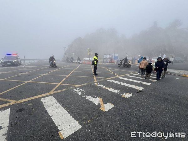 ▲合歡山、清境地區今晚估將湧入大批參加跨年和追元旦曙光的人車潮。（圖／記者高堂堯翻攝，下同）