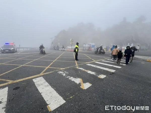 ▲合歡山、清境地區今晚估將湧入大批參加跨年和追元旦曙光的人車潮。（圖／記者高堂堯翻攝，下同）