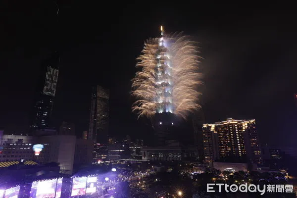 ▲▼台北101跨年煙火。（圖／記者湯興漢攝）