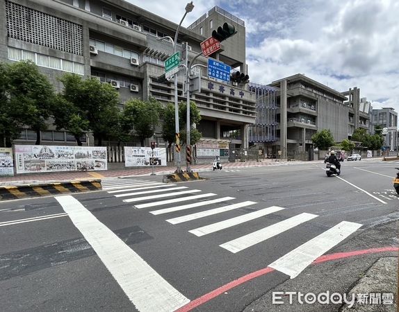 ▲台南市2024年交通安全防制工作有成，全年A1交通事故死亡人數較2023年同期減少25人、A1行人死亡人數亦減少2人，全年度防制成效符合中央政策所訂7％之降幅目標。（圖／記者林東良翻攝，下同）