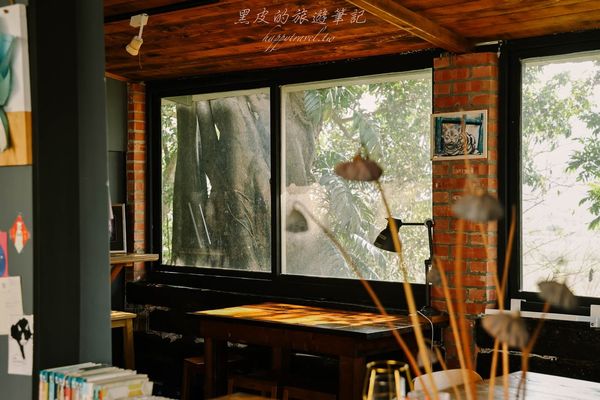 ▲▼隱身南投山城裡的療癒咖啡廳2.0大改造！從牛肉麵到黑糖奶茶這裡全都有。（圖／黑皮的旅遊筆記提供）