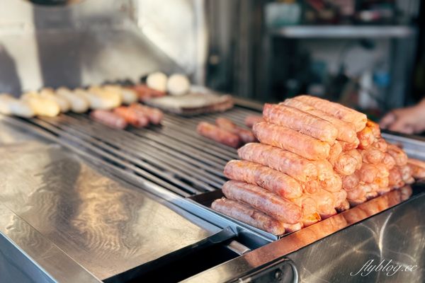 ▲▼清水這家40年烤物天堂！爆漿貢丸、鮑魚、斑甲到沙朗牛全都有。（圖／飛天璇的口袋提供）