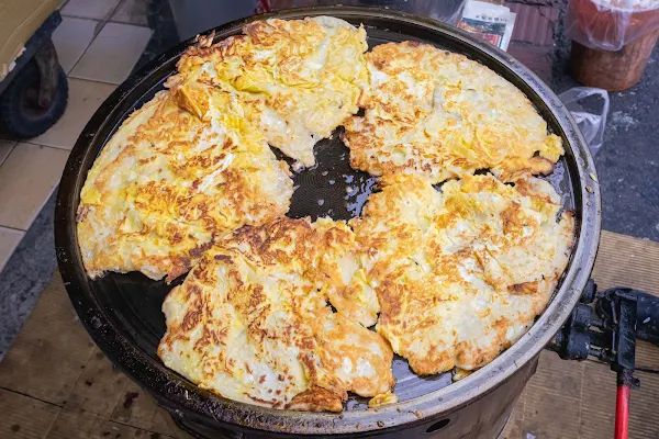 30多年手工老味道！台南傳承三代古早味粉漿蛋餅　兩小時秒殺完售