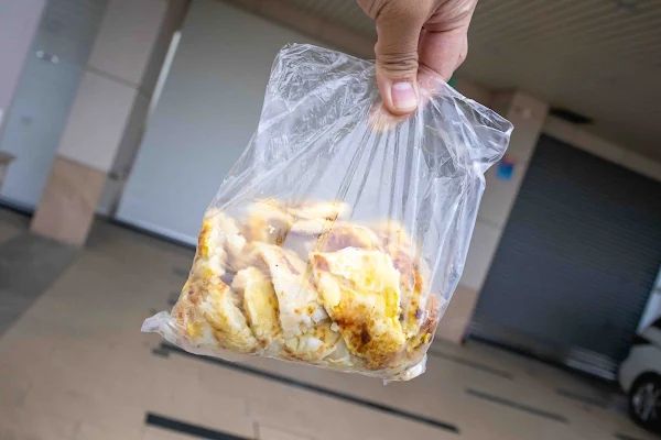 ▲▼30年手工老味道！台南傳承三代的古早味粉漿蛋餅　兩小時秒殺完售。（圖／美熊很愛吃提供）