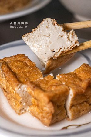 ▲▼鳳山70年無名老店！招牌肝連肉豬血湯清爽甘醇，必點肉羹和米粉炒。（圖／部落客虎麗提供）