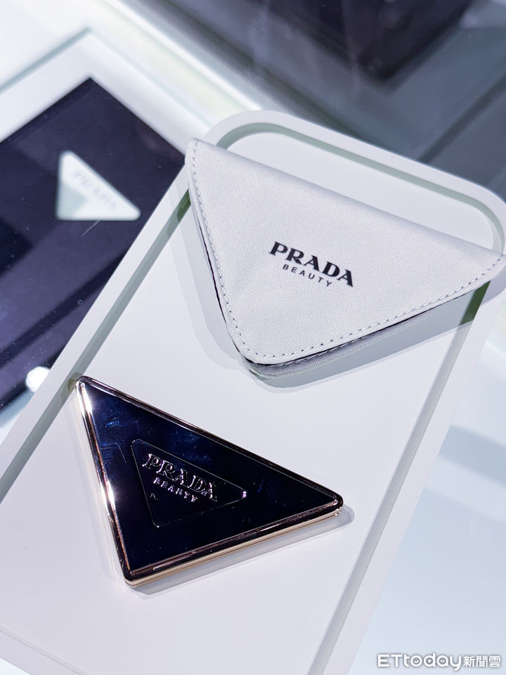 PRADA BEAUTY,PRADA,彩妝,快閃店,時尚。（圖／記者李薇攝）