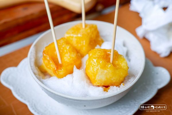 ▲▼鐵路旁的山林饗宴！花蓮原民竹坊無菜單料理　山羌肉和烤竹雞在地風味。（圖／陳小可的吃喝玩樂提供）