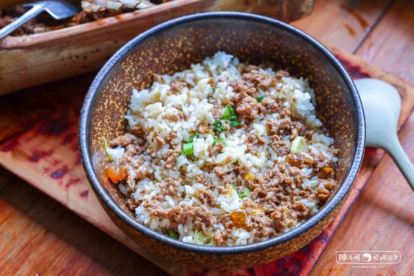 ▲▼鐵路旁的山林饗宴！花蓮原民竹坊無菜單料理　山羌肉和烤竹雞在地風味。（圖／陳小可的吃喝玩樂提供）