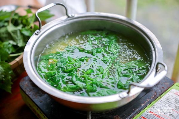 ▲▼鐵路旁的山林饗宴！花蓮原民竹坊無菜單料理　山羌肉和烤竹雞在地風味。（圖／陳小可的吃喝玩樂提供）