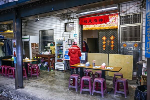 ▲▼尤記商義福隆月台便當，70年福隆車站便當推薦。（圖／部落客陳小可提供）