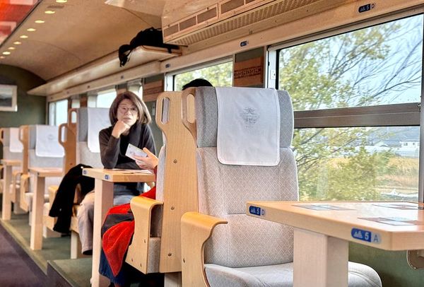 ▲▼搭乘日本天地號開啟山陰假期！觀光列車上吃美食、抽籤超有趣。（圖／小虎食夢網提供）