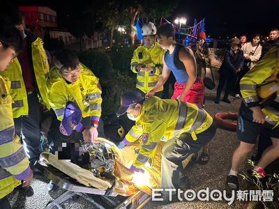 桃園龍潭大池深夜傳女子落水！　警消馳援救起「失溫送醫」