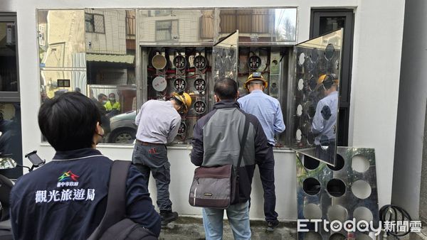 ▲遭勒令歇業還偷偷招客，台中逢甲日租套房遭斷水電。（圖／台中市觀旅局提供）