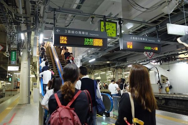 ▲▼日本秋田，仙台機場到秋田市區交通方式，電車轉新幹線2個多小時抵達。（圖／飛天璇授權提供）
