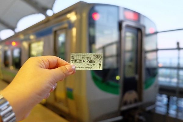 ▲▼日本秋田，仙台機場到秋田市區交通方式，電車轉新幹線2個多小時抵達。（圖／飛天璇授權提供）