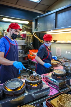 ▲▼萬得富爸爸肉骨茶王中王。（圖／部落客陳小可的吃喝玩樂授權提供）