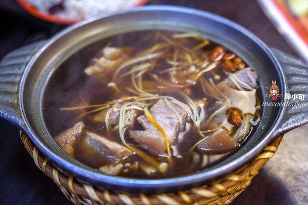 ▲▼萬得富爸爸肉骨茶王中王。（圖／部落客陳小可的吃喝玩樂授權提供）