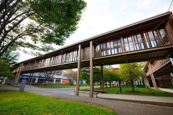 ▲▼日本秋田｜國際教養大學中嶋紀念圖書館。（圖／飛天璇授權提供）