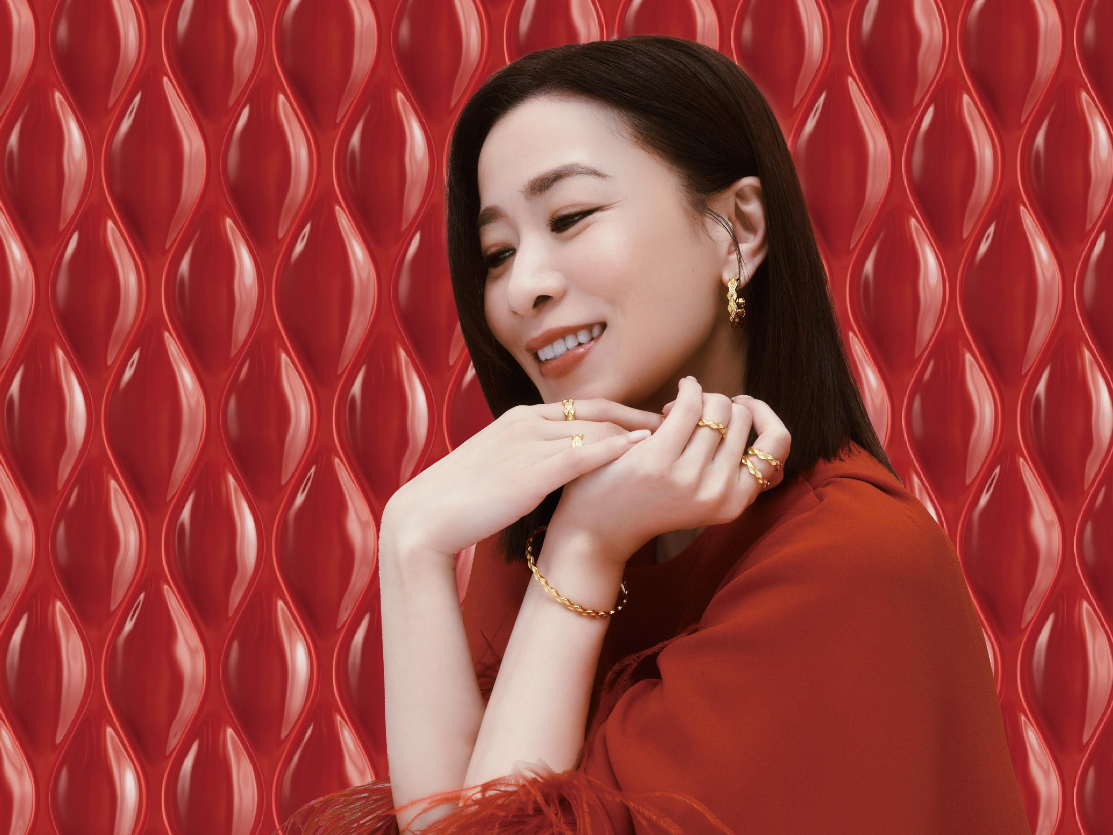 ▲▼ 蛇年金飾            。（圖／記者陳雅韻攝）