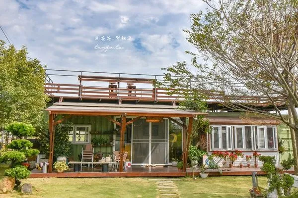 ▲▼田野間的貨櫃屋咖啡店！台南銅板價輕食飲料　自家種蔬果融入菜單。（圖／周花花甲飽沒提供）