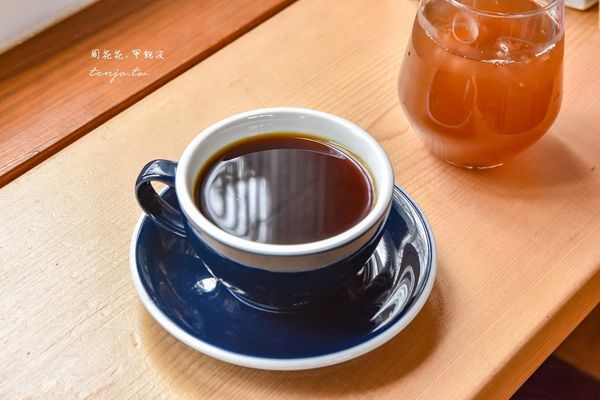 ▲▼田野間的貨櫃屋咖啡店！台南銅板價輕食飲料　自家種蔬果融入菜單。（圖／周花花甲飽沒提供）