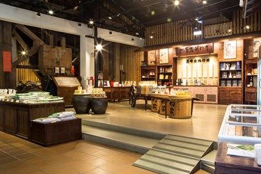 ▲▼霧峰農會邀大家春節期間來走春，看菇菌、品清酒、吃黑翅鳶麵。（圖／霧峰農會酒莊提供，下同）