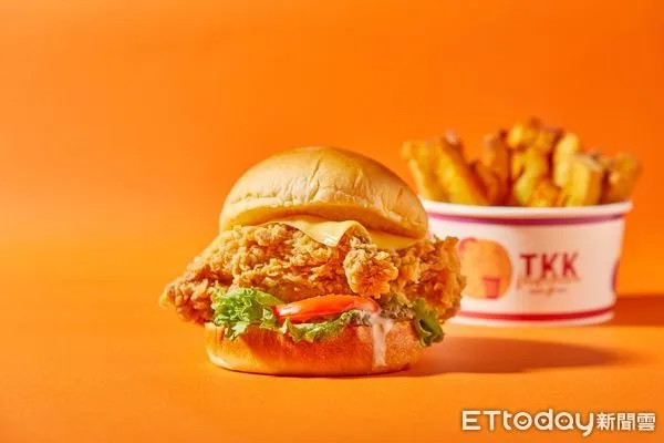 ▲▼頂呱呱海外門市限定漢堡、雞柳條，台灣僅有3門市吃得到。（圖／業者提供）