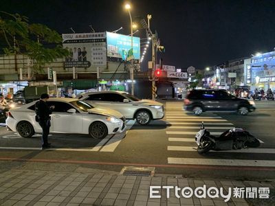 台南女駕駛變換車道出事！追撞前方機車　騎士四肢擦挫傷